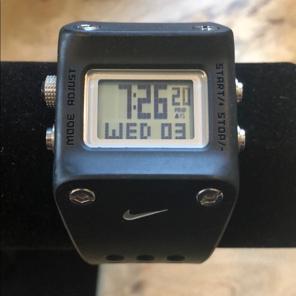 nike watch wc0045
